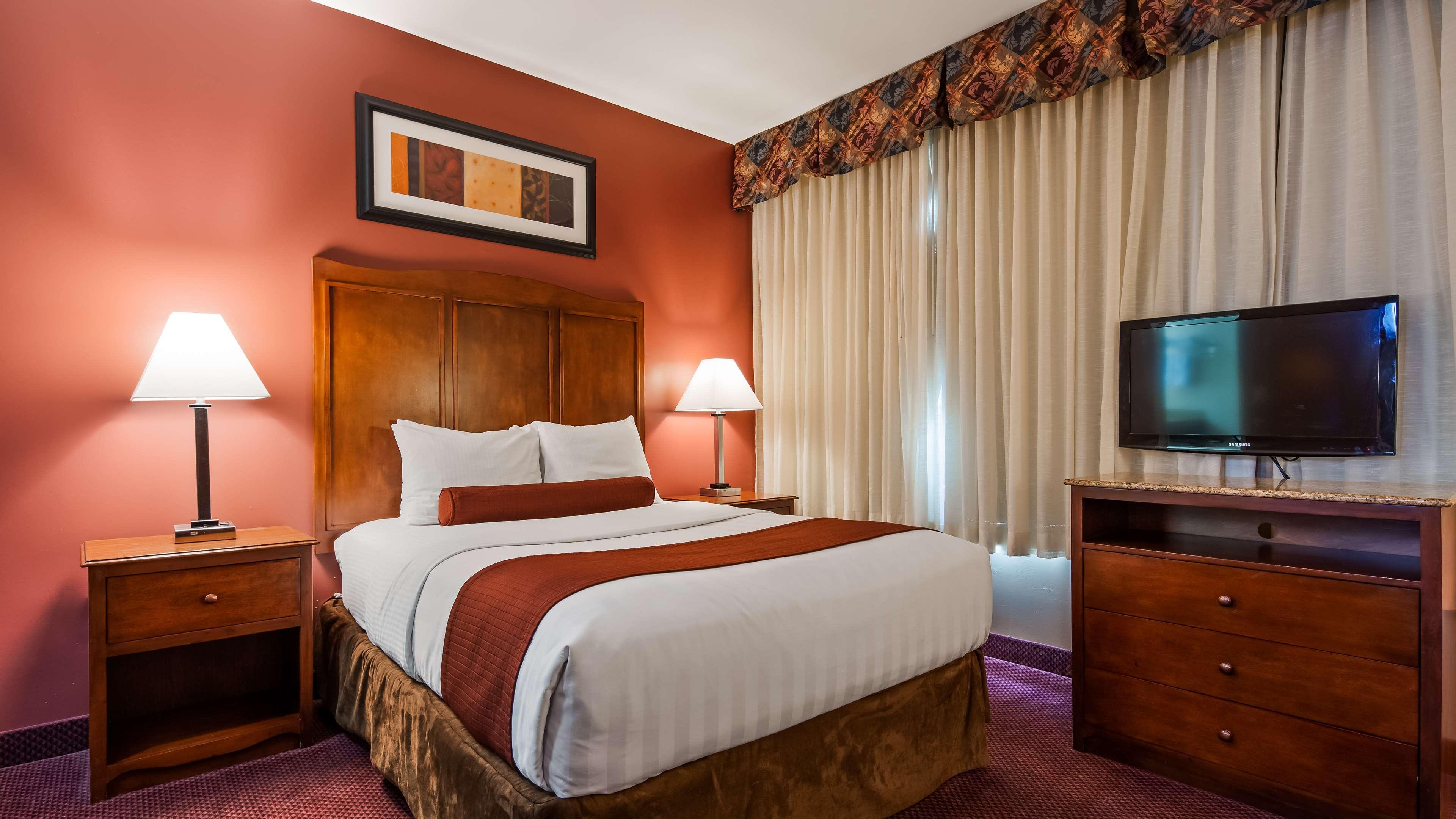 Best Western Plus Hannaford Inn & Suites Kenwood Exteriér fotografie