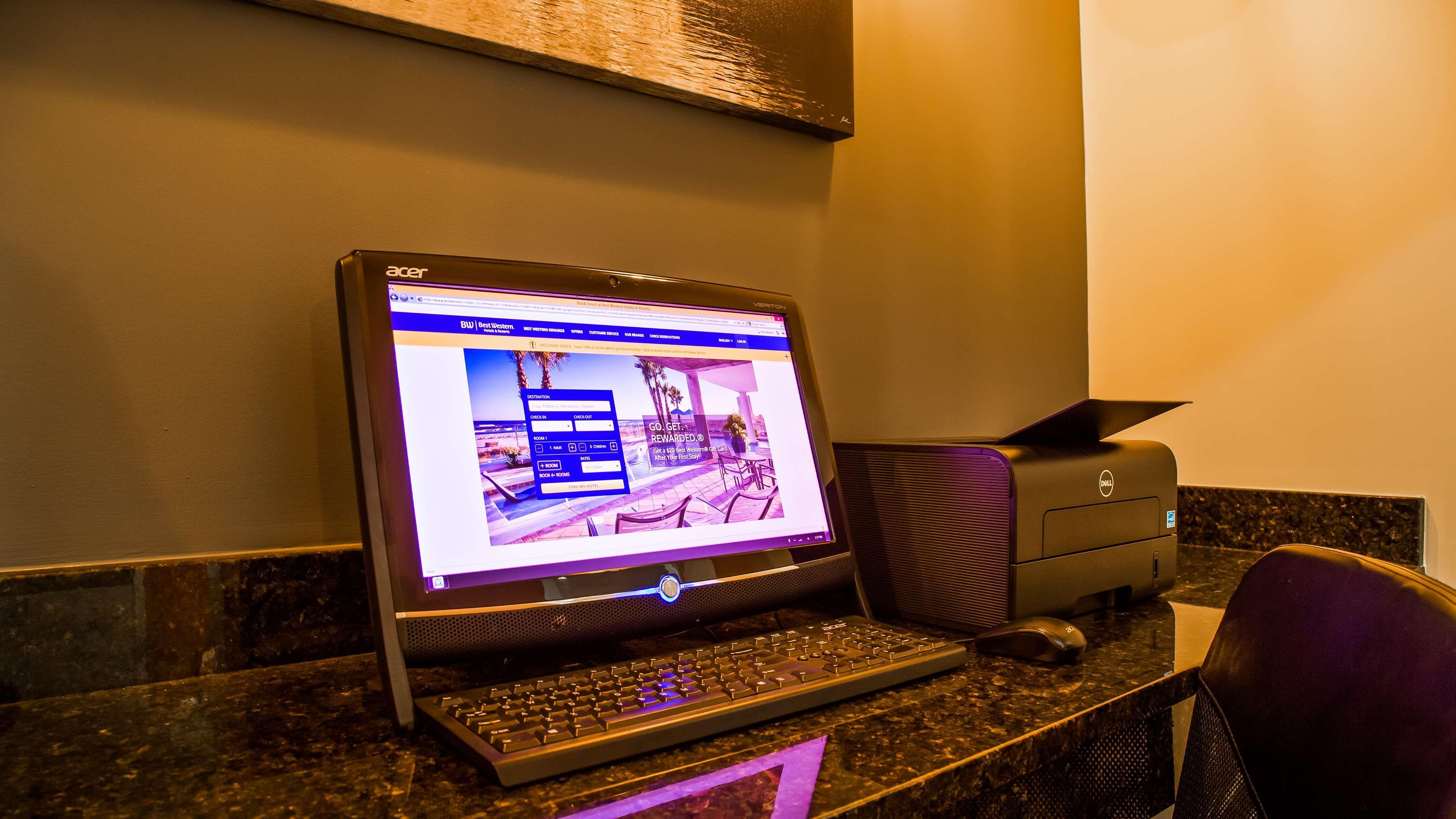 Best Western Plus Hannaford Inn & Suites Kenwood Exteriér fotografie