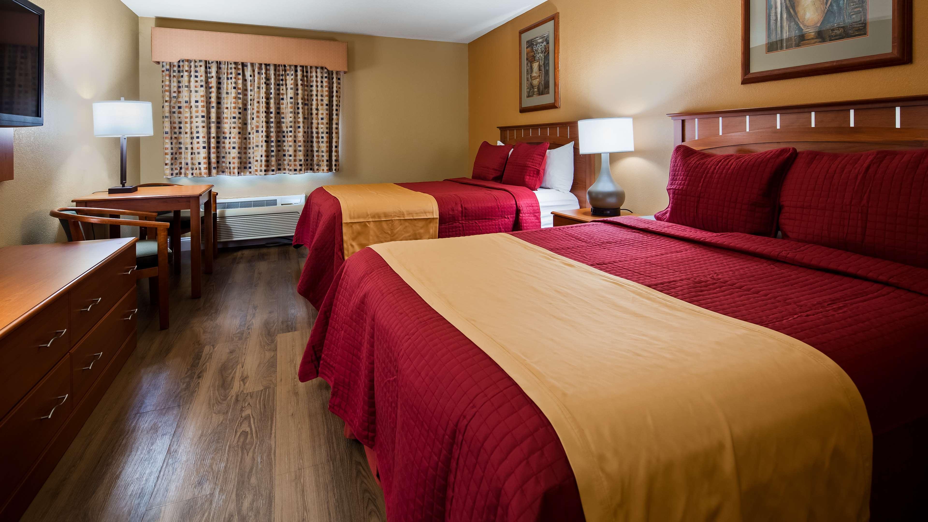 Best Western Plus Hannaford Inn & Suites Kenwood Exteriér fotografie