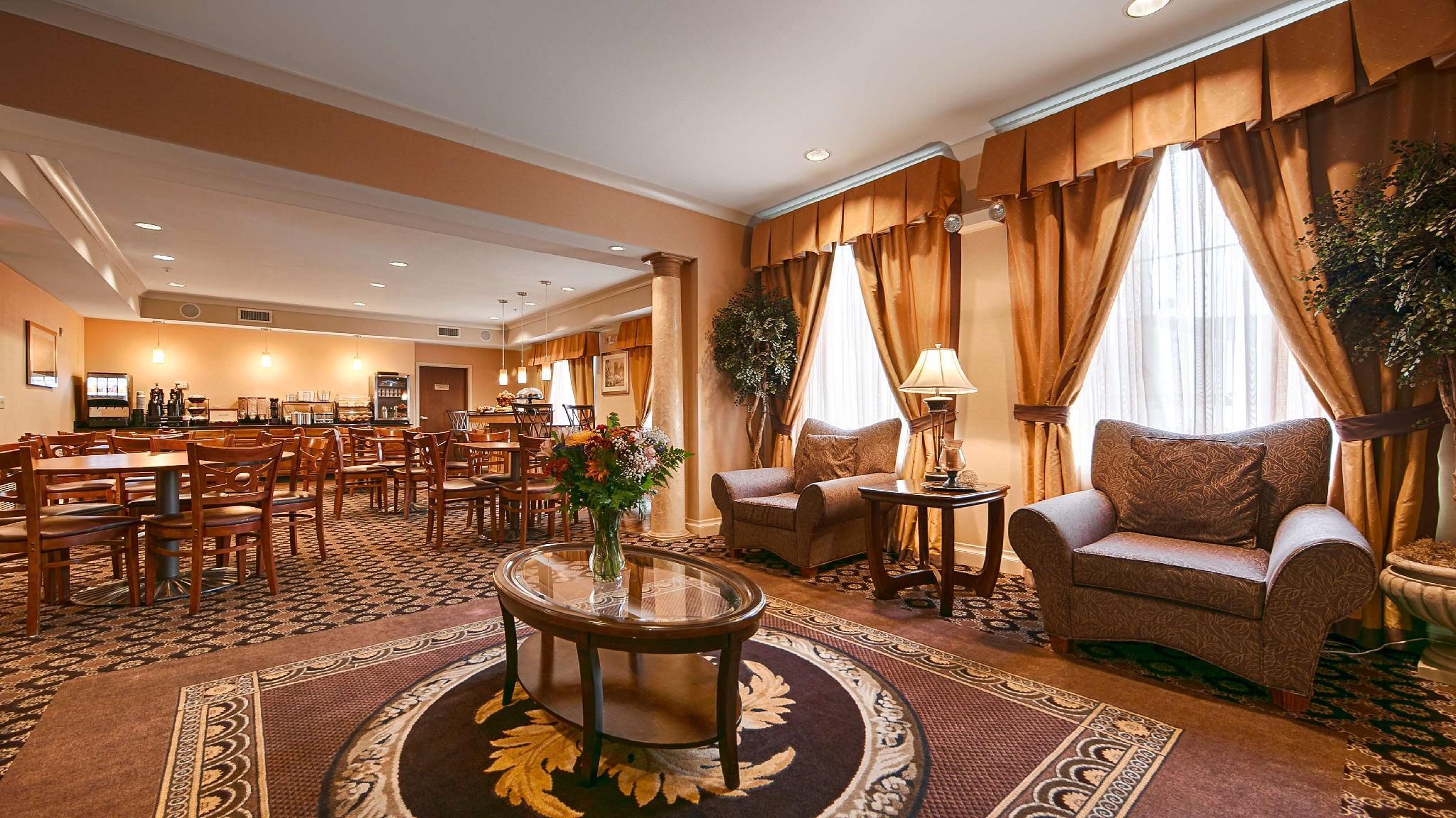 Best Western Plus Hannaford Inn & Suites Kenwood Exteriér fotografie